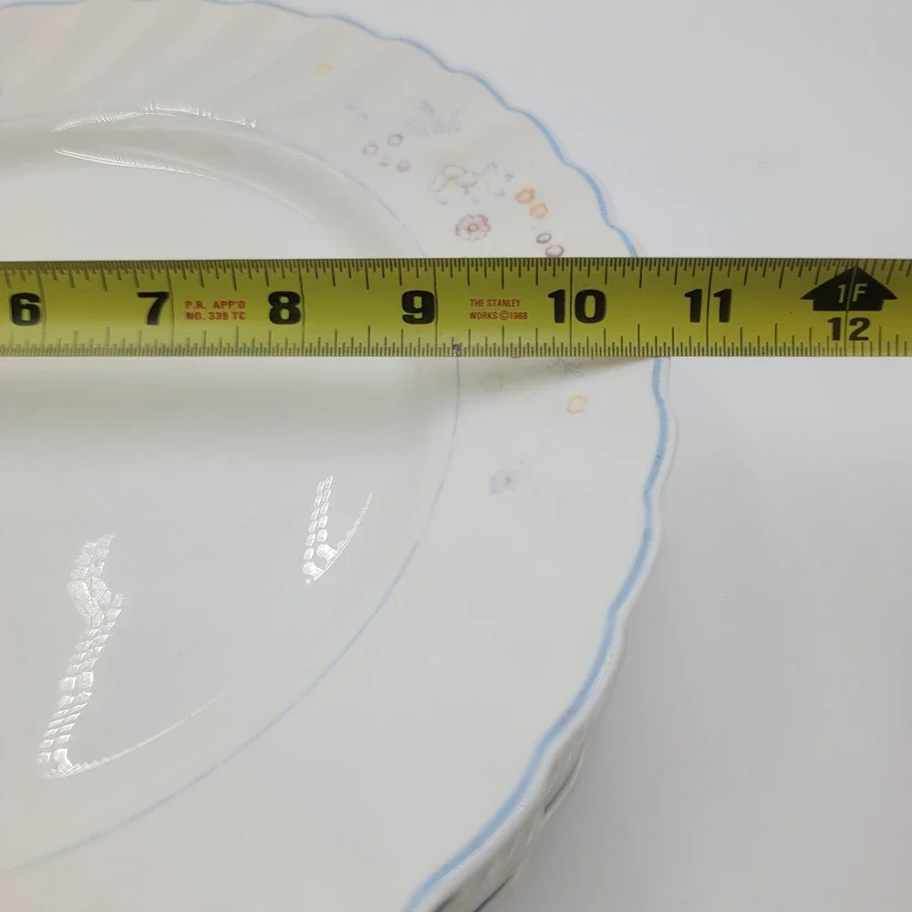 8 Arcopal Victoria Floral Dinner Plates Scalloped Swirl Rim Blue Border 10.5